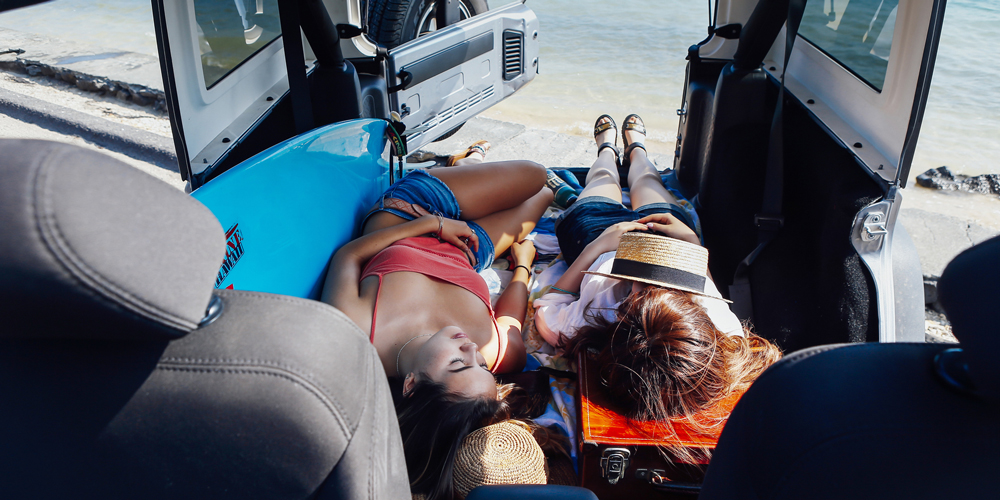 長距離ドライブで眠気を感じたら……「全国車中泊マップ」