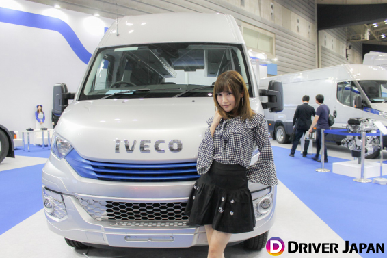 フラッグシップ大型モデルの「クオン」