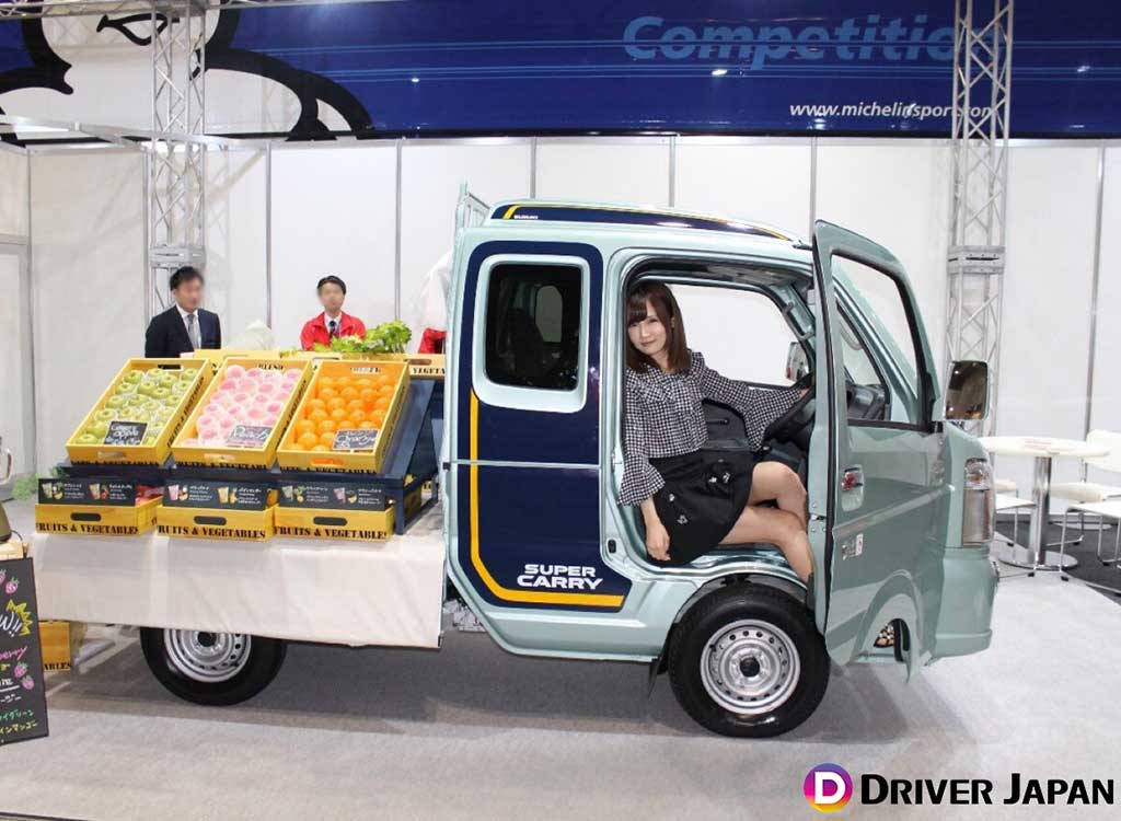 スズキ「スーパーキャリイ」と高松凛@ジャパントラックショー2018