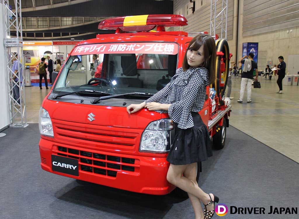 スズキ「スーパーキャリイ」と高松凛@ジャパントラックショー2018