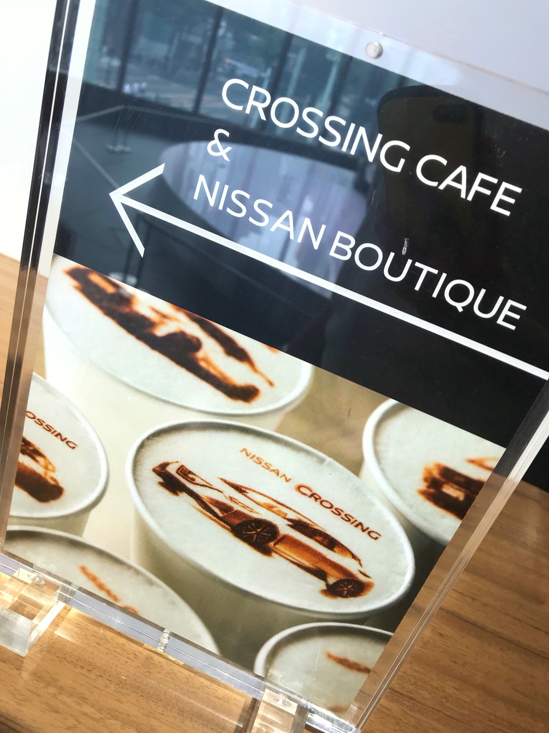 銀座の日産☆NISSAN　CROSSING