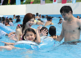 波のプール(川越水上公園プール)