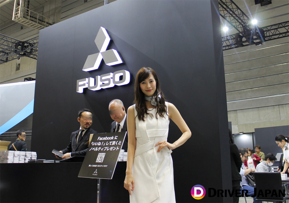 三菱ふそうトラック・バス株式会社　ブース ゆきさん