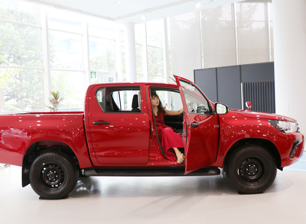 MEGAWEBに展示されているハイラックス