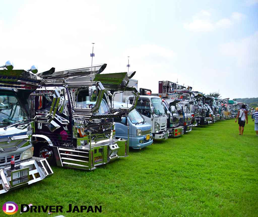 アートトラックショー参加トラック(DRIVER JAPAN撮影)