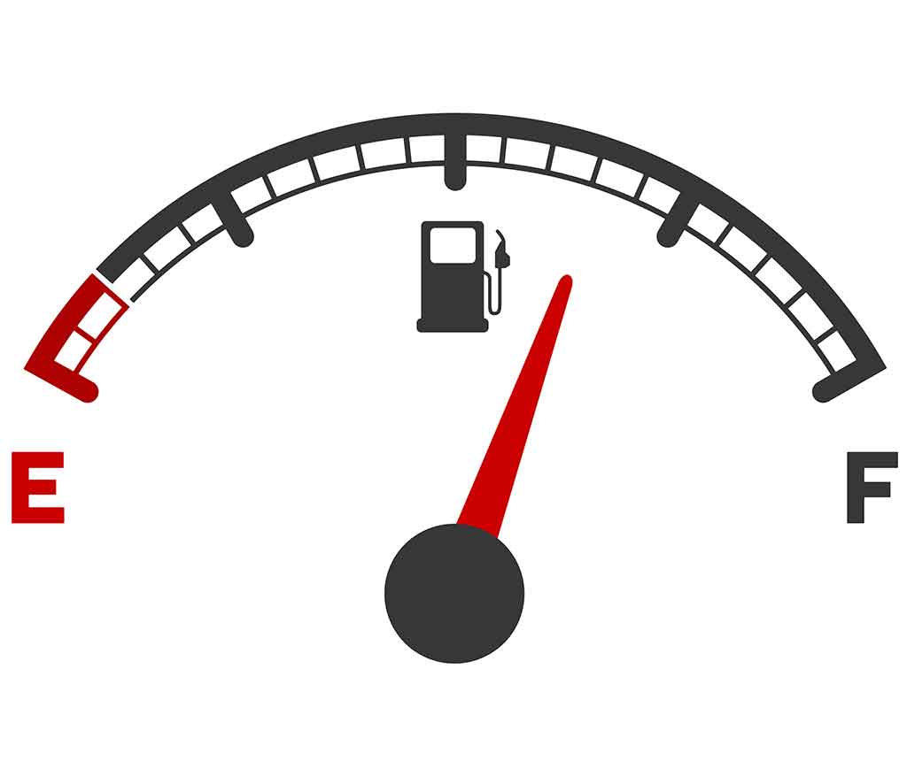 半分まで給油したガソリンメーター