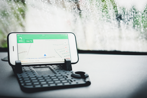 携帯置き場に困ってないですか？おすすめ携帯ホルダー☆