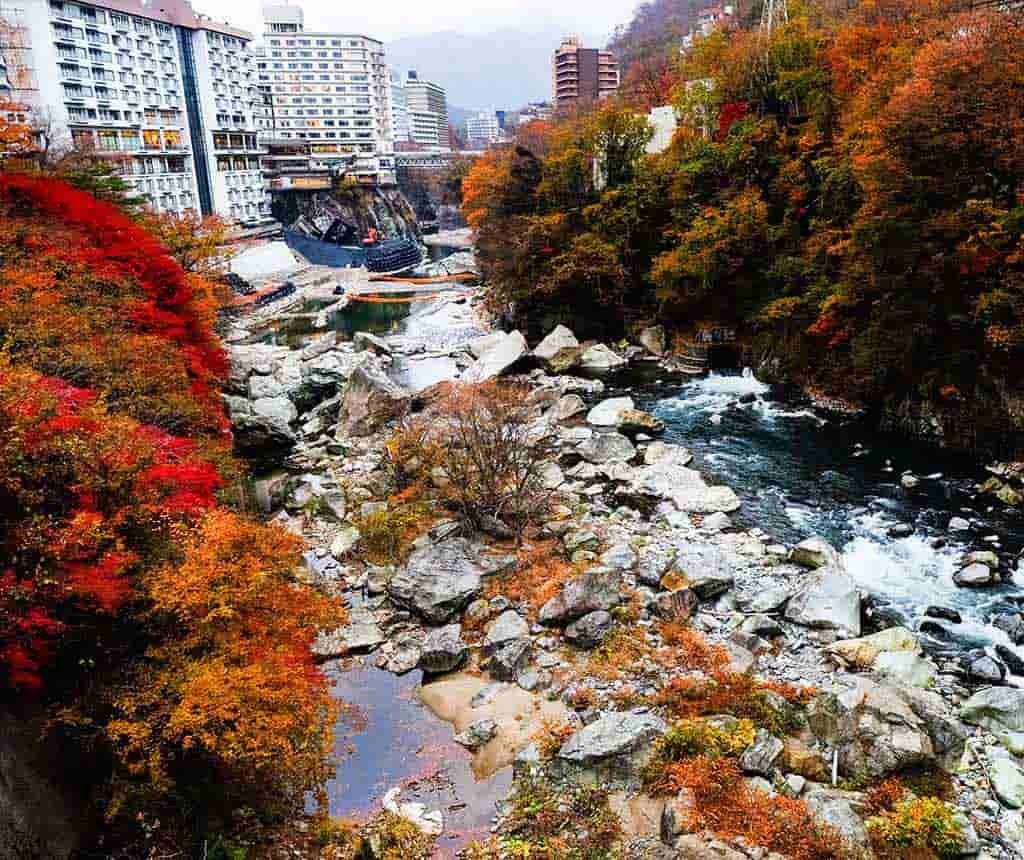 秋の鬼怒川温泉