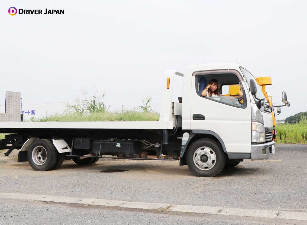 トラックに乗るYAYOIちゃん