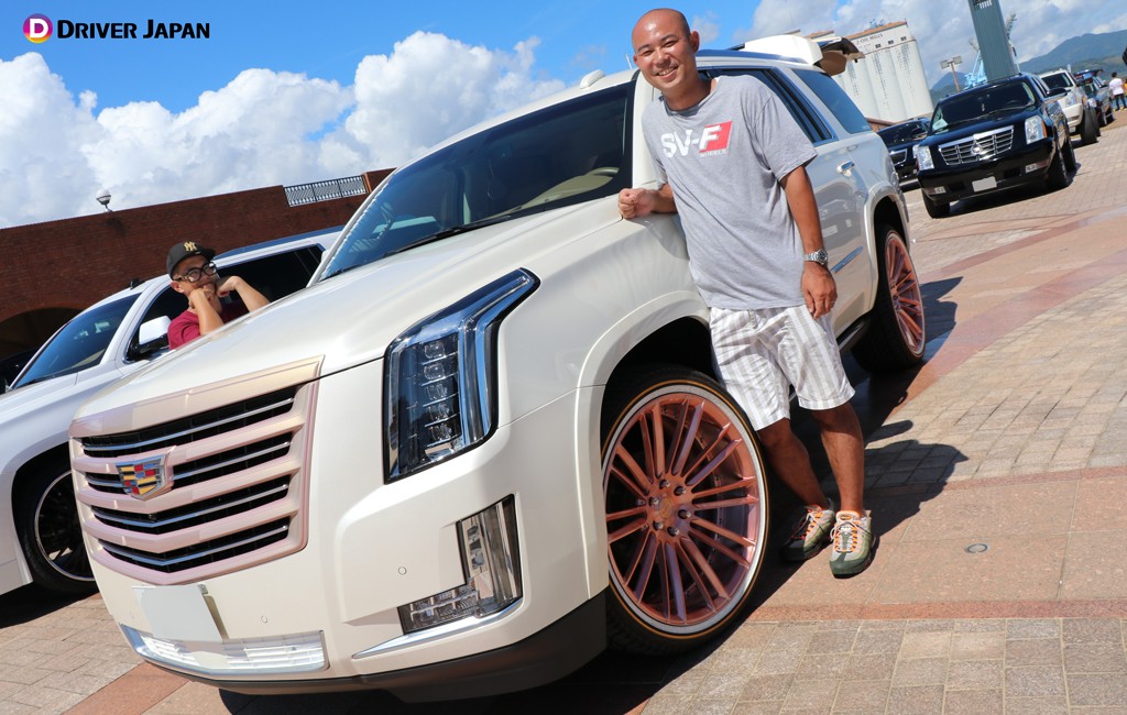 エスカレードオンリーミーティング2018 エントリー車両と男性