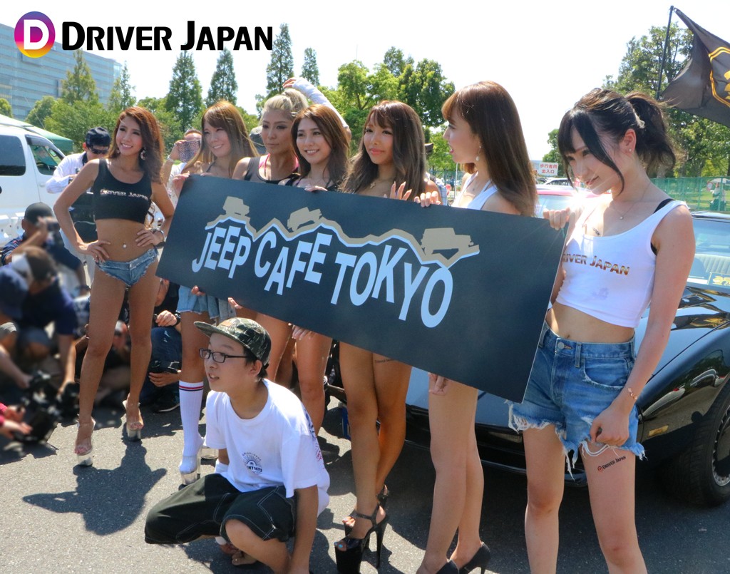 DJガールズ、JEEP CAFE TOKYOブースで撮影