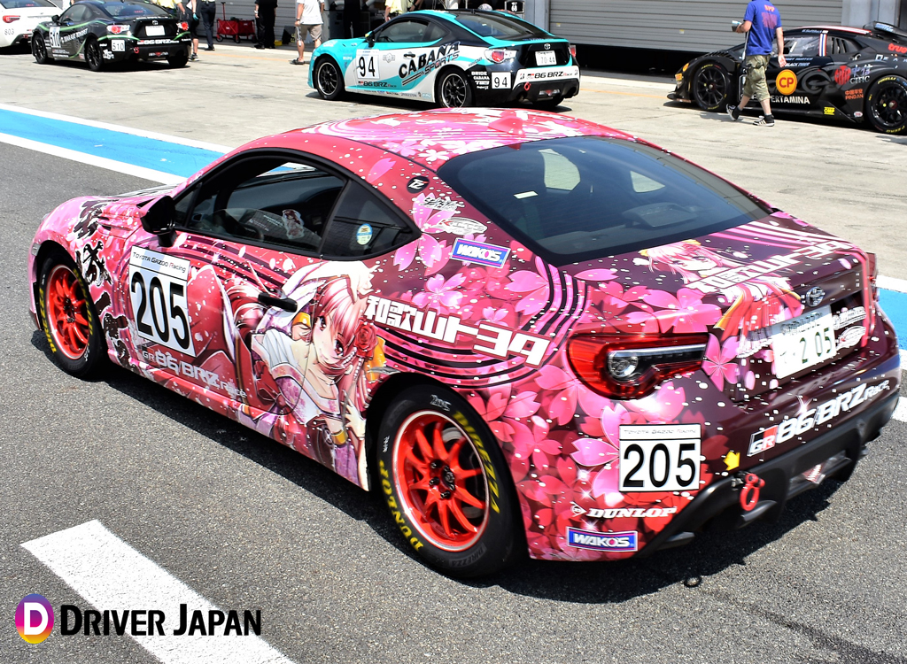「ザ・ワンメイクレース祭り 2018富士」に登場した和歌山トヨタの痛車