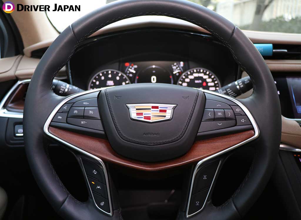 「キャデラック (XT5/クロスオーバー) 」のハンドル