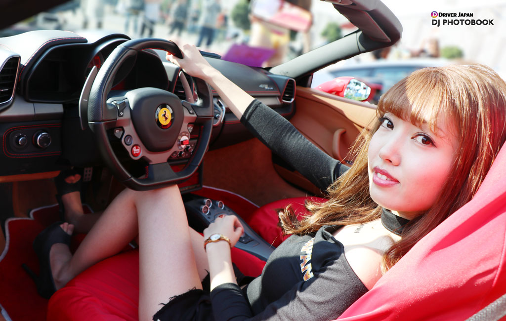 Ferrari（フェラーリ）に乗るYUIKA