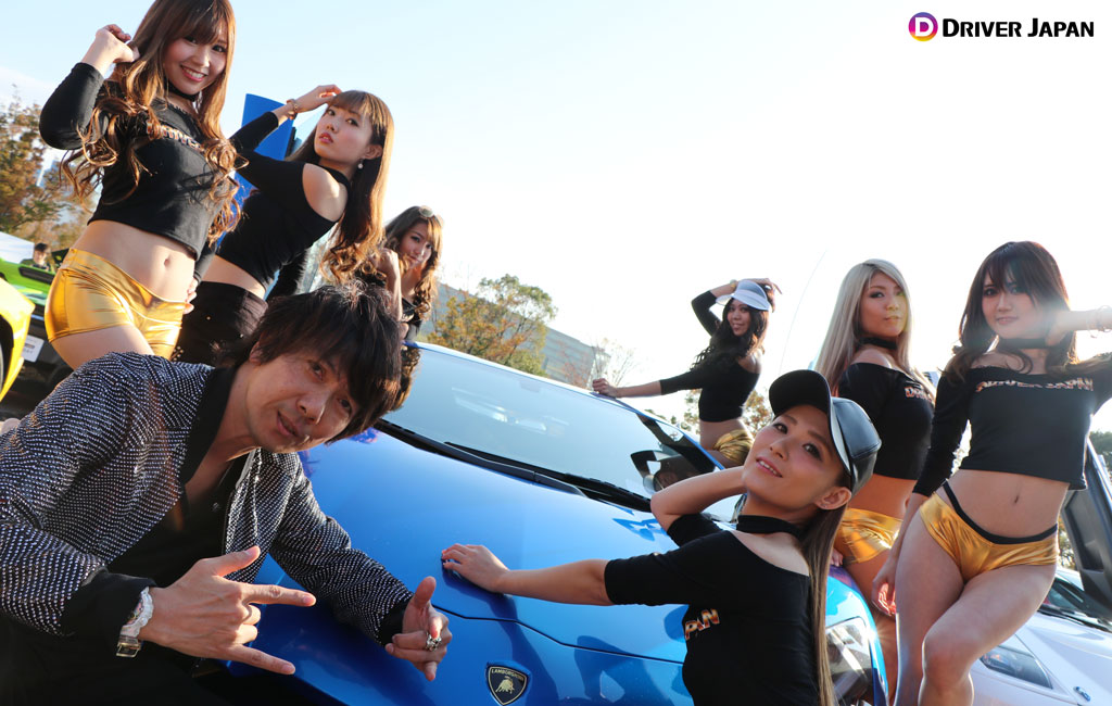 ドライバージャパンガールズと久世歯科医院の先生と記念撮影