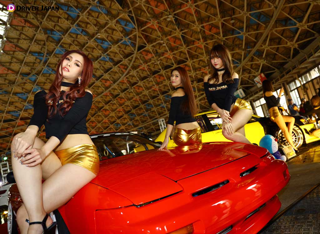 クロスファイブ展示車両とDRIVER JAPAN GIRLS