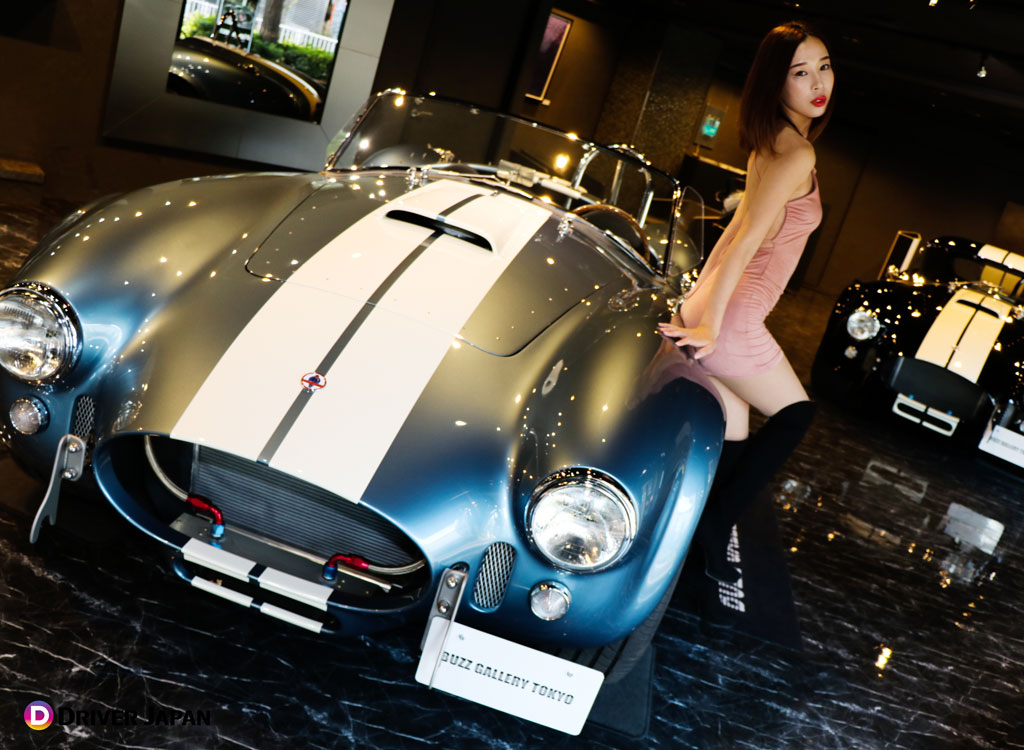 シェルビーコブラとAZUSAのコラボレーション