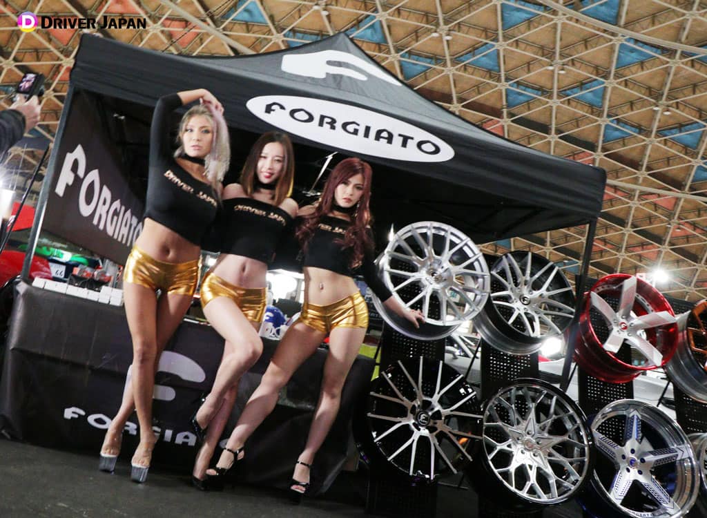 クロスファイブ2018ファイナル企業ブースとDRIVER JAPAN GIRLS