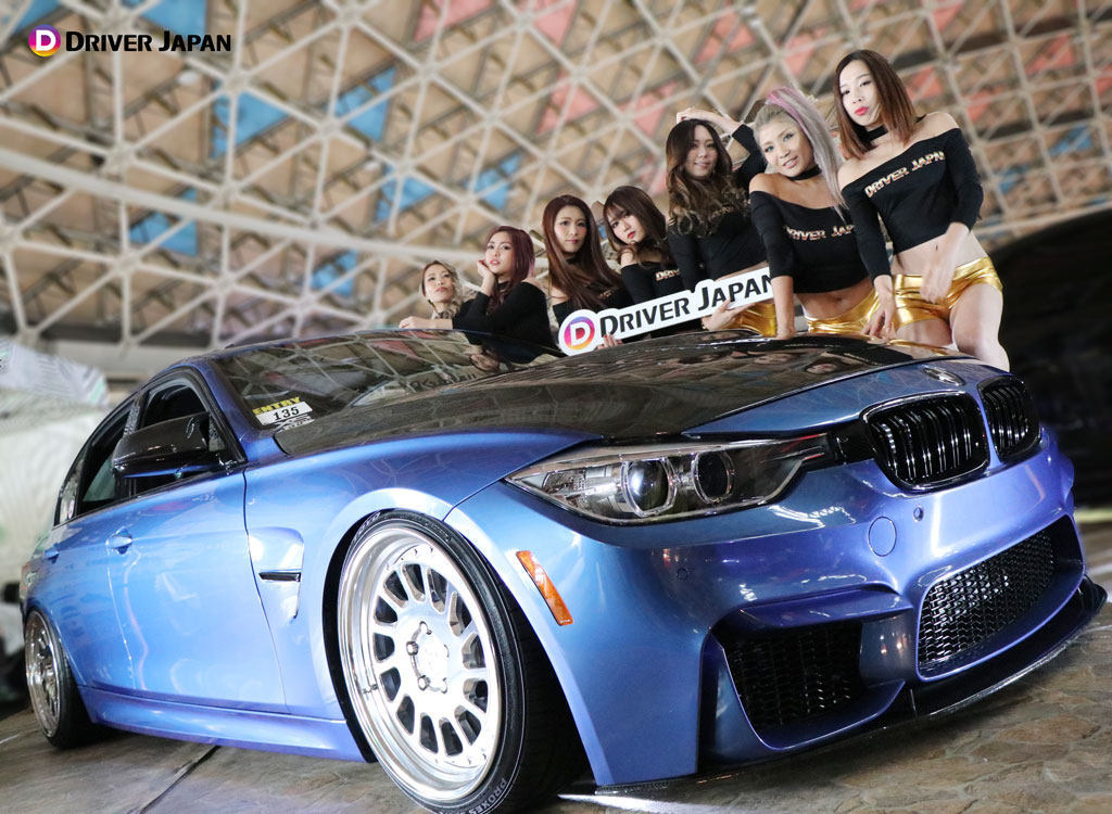 クロスファイブ展示車両とDRIVER JAPAN GIRLS