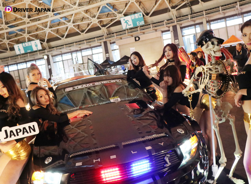 クロスファイブ展示車両とDRIVER JAPAN GIRLS