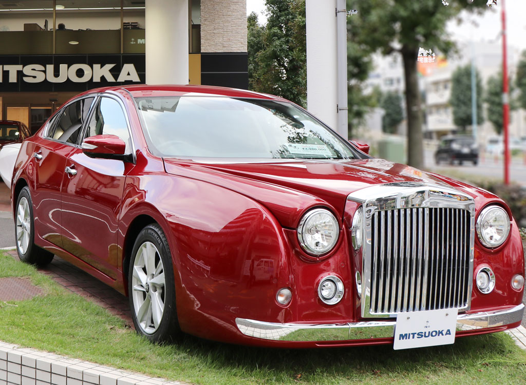 光岡自動車東京ショールームに展示されたガリュー