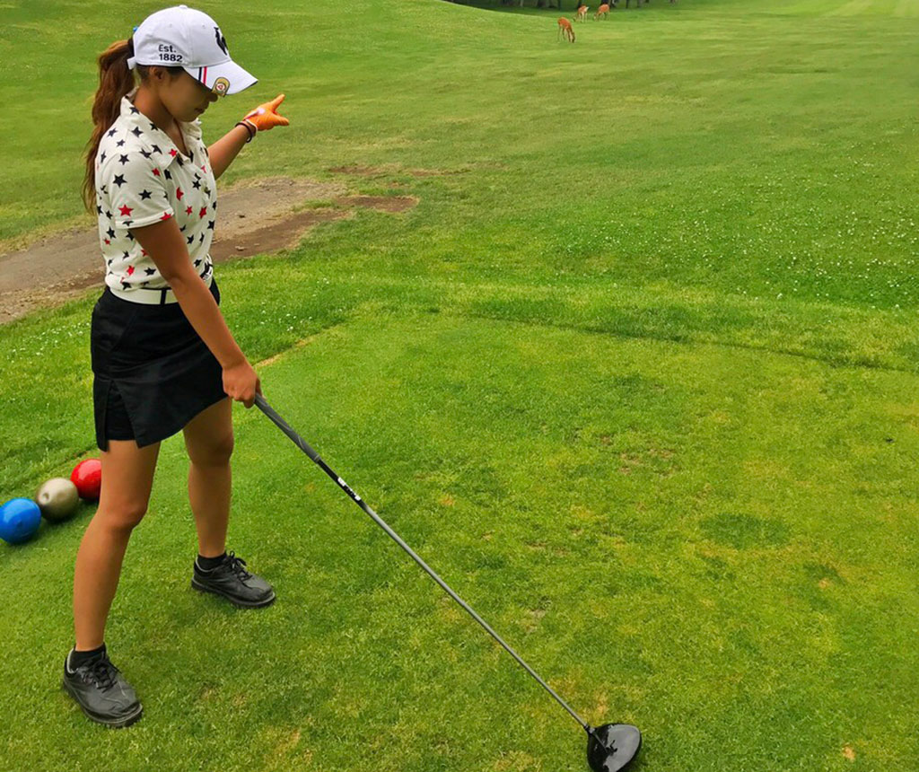 ゴルフ中のSHIHORI