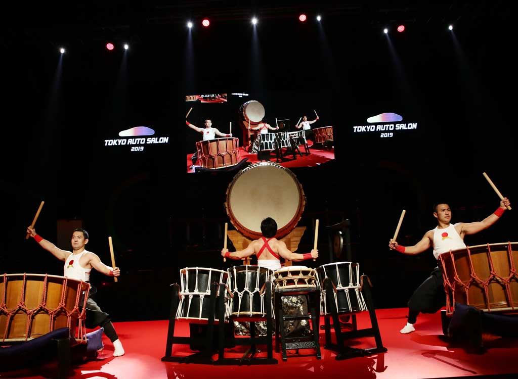 オートサロン2019の音楽LIVEの実際の風景