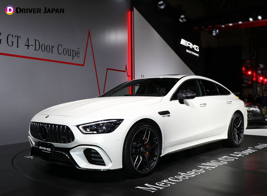 サプライズで展示されていた「メルセデスAMG GT 4ドアクーペ」