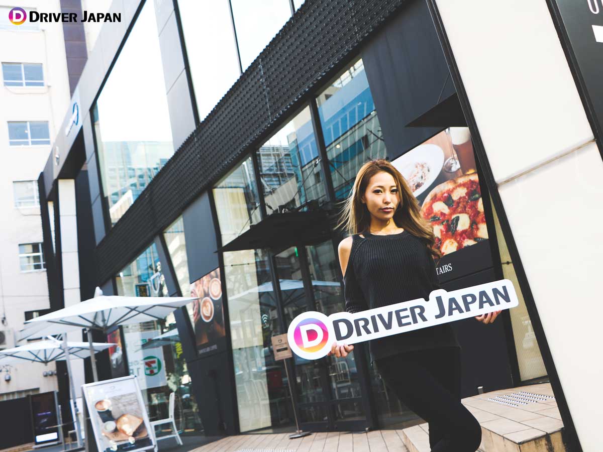 YUKIちゃんとMercedes meの外観