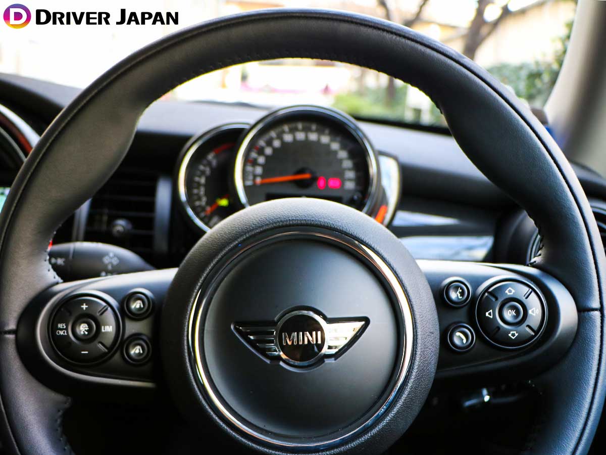 ミニクーパーSのステアリング