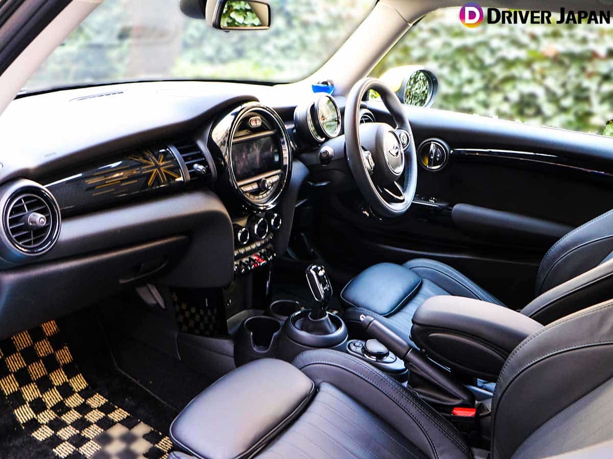 ミニクーパーS (3ドア)の内装