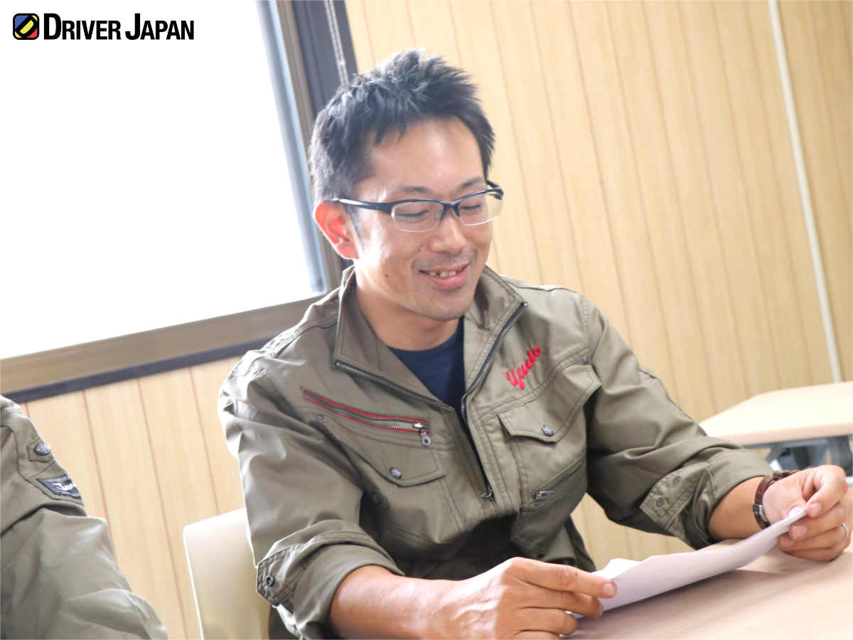 質問に答えている友動運輸さんの山下さん