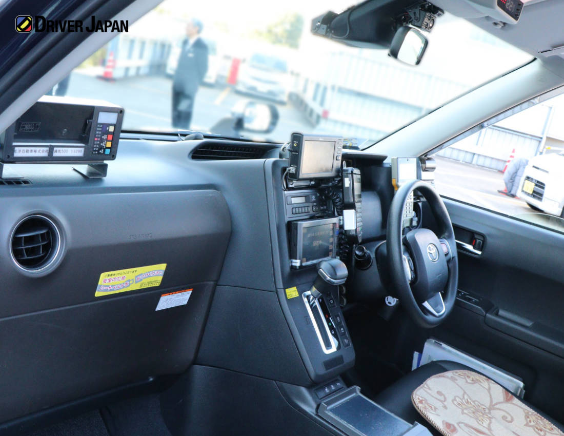 光洋自動車の所有している JAPANタクシーの車内