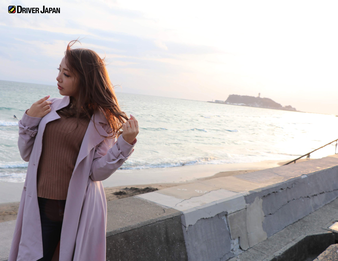 江ノ島タクシーさんのタクシー車両とドライバージャパンガールズYAYOIちゃん